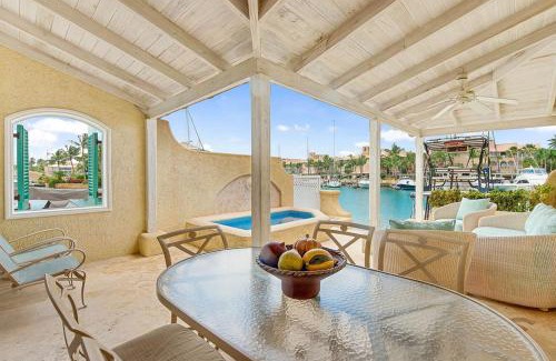 Douglas Resort | Port St. Charles