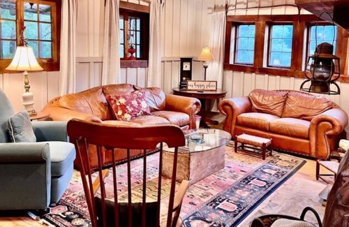 Dahlonega Cabin | Porter Springs Farmhouse- Historic Home