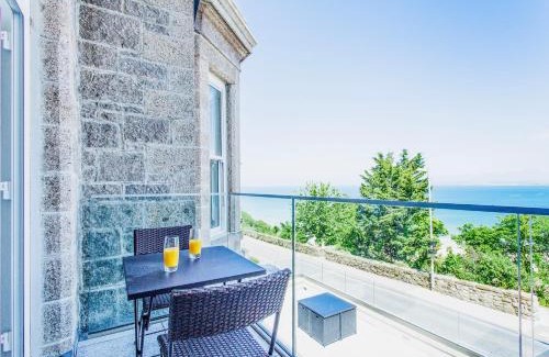 St Ives Apartment | Porthminster View Luxury Sea Views Balcony, Parking, Pool, Spa & Gym