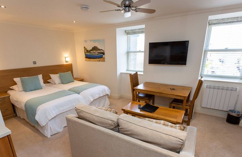 Saint Aubin Apartment | Porthole Suites