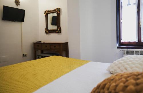 Los Corrales de Buelna House | Posada la Estela de Barros