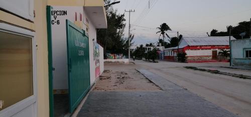Rio Lagartos Hotel | Posada Los Flamencos Las Coloradas Yucatán
