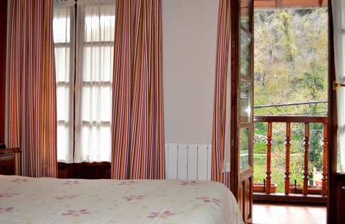 Lon Hotel | Posada Peñas Arriba