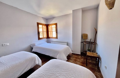 Longas Hotel | Posada Rural Os Tablaus