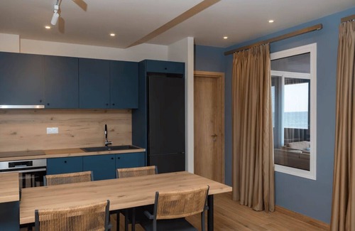 Katerini Apartment | Poseidon Presidential: Ultimate Luxury with Panoramic Sea and Mountain Views!