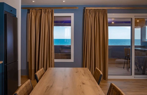 Katerini Apartment | Poseidon Presidential: Ultimate Luxury with Panoramic Sea and Mountain Views!