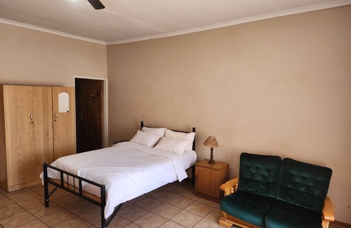 Tsantsabane Hotel | Postmasburg Inn