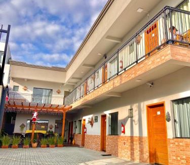 Praia da Armacao do Itapocoroi House | Pousada Villa Vantino