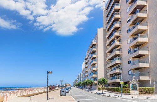 A Ver-o-Mar Apartment | Povoa Sunset Views