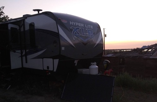 Poway Resort | Poway Pad Toyhauler Stationary or for Road Trips