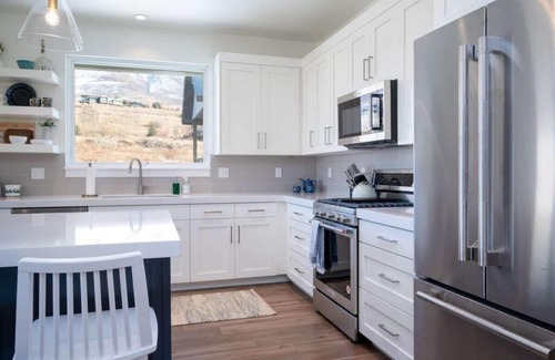 Eden House | Powder Ridge Escape T4 | Ski Retreat | Hot Tub
