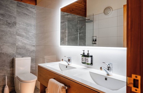 Ohakune Hotel | Powderhorn Chateau