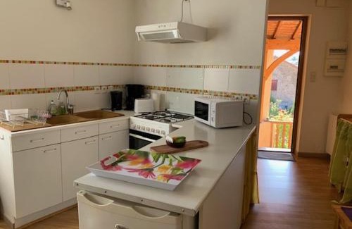 Jalogny Bed & Breakfast | Près du Lavoir