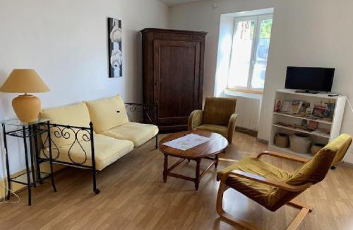 Jalogny Bed & Breakfast | Près du Lavoir
