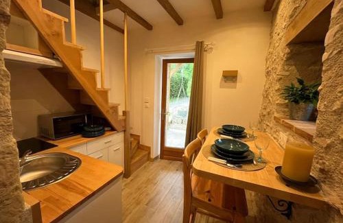 Castelnau-de-Levis House | Pradelles