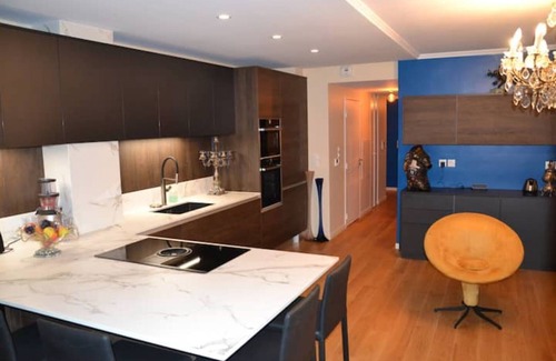 Saint-Giniez Apartment | Prado 8eme T3 Neuf Standing Belle Terrasse au Calme, Proche de la mer