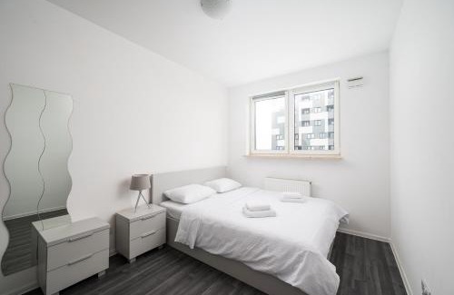 Praga Poludnie Apartment | Praga Ostrobramska Modern Apartament by BookingHost