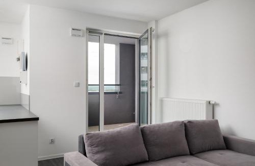 Praga Poludnie Apartment | Praga Ostrobramska Modern Apartament by BookingHost