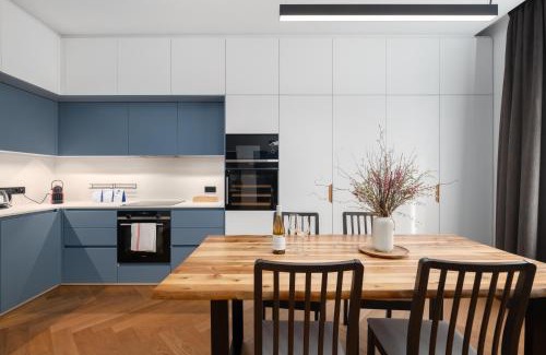 Palmovka Apartment | Prague Days - Modern Apartment with Workspace - Quiet Area