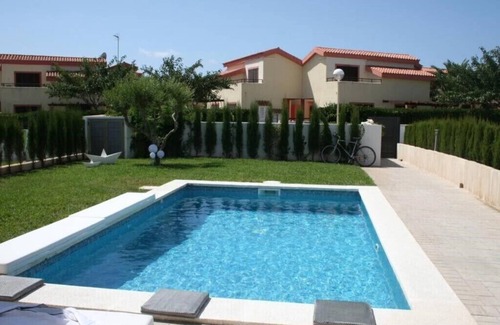 Ciudadela Villa | Preciosa Villa con Jardín y Piscina Privada