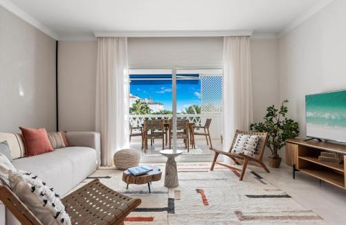 Puerto Banus Apartment | Precioso y muy cerca de la playa en las Gaviotas