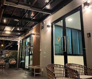 U Thong Apartment | Prem Mansion U Thong