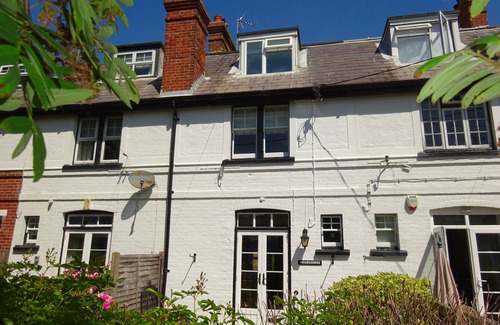 Littlestone-on-Sea House | Premier 3 bed, 2 bath house. Sleeps 6. Near beach and golf course