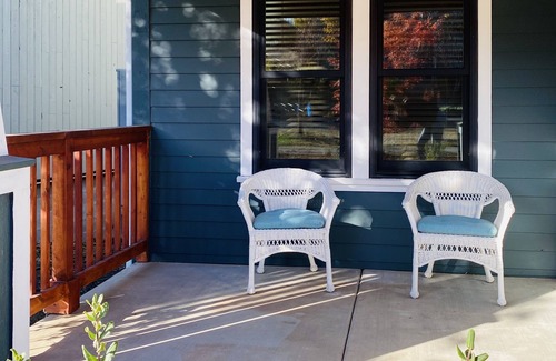 Historic Railroad District House | Premier Downstairs Flat in Perfect Down Town Location