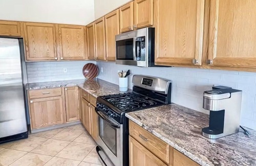 The Bluffs House | Premier Hikers, bikers paradise-Breathtaking view home with pool, spa & more