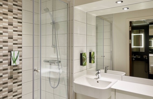 Horwich Hotel | Premier Inn Bolton West