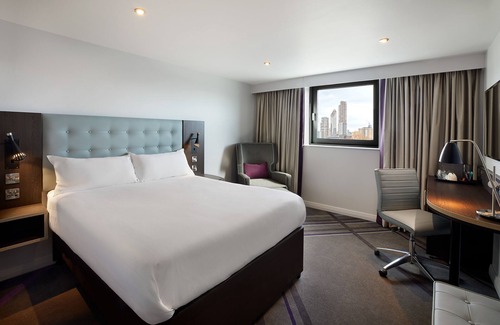Hoxton West Hotel | Premier Inn London City - Old Street