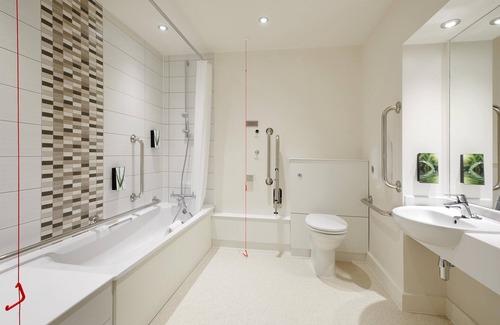 Manchester Hotel | Premier Inn Manchester - Heaton Park