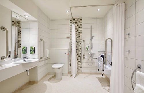 Trafford Hotel | Premier Inn Manchester Trafford Centre Wst