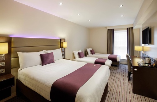 Langstone Hotel | Premier Inn Newport Wales - M4 J24