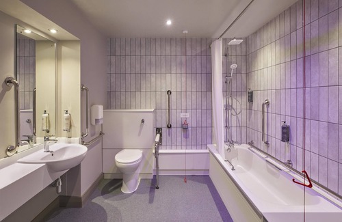 Eastleigh Hotel | Premier Inn Southampton - Eastleigh