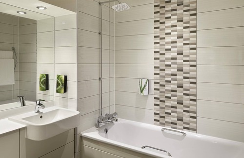 Offerton Hotel | Premier Inn Stockport Central