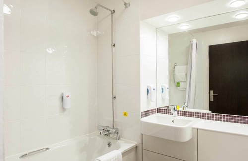 Wrexham Hotel | Premier Inn Wrexham City Centre
