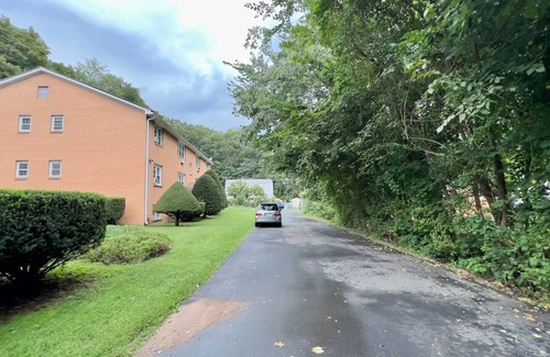 Central Manchester Apartment | Premier League Pad - with Free Parking, Heat & AC