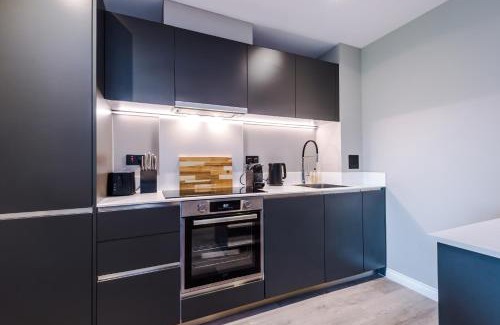 Holbeck Apartment | Premium 3 Bed Apartment City Centre - Free Parking