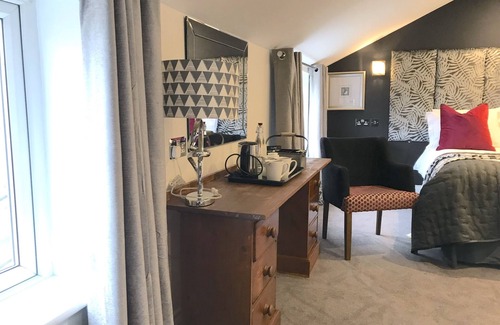 Scarborough House | Premium Double - Ensuite.