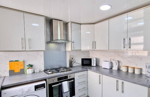 Burnley Apartment | Premium Double room with Shared Bathroom Room 1