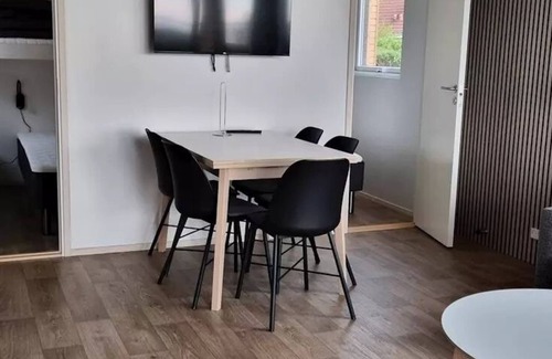 Hvalpsund Ski Chalet | Premium Limfjord Cabin with outdoor spa 5 persons