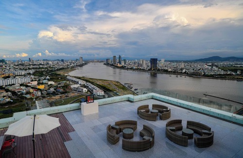 Son Tra Apartment | Premium Room with Infinity Pool & City View near My Khe Beach