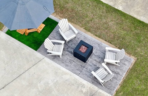 Oak RV Rental | Premium RV Pull-Thru Site 🏖️Near Beaches🌊Allows Boats 🚤!