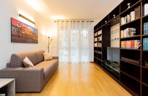 Tricolore Apartment | PREMUDA20 Milan Elegant Apartment