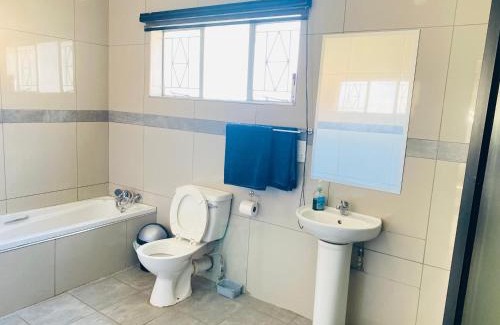 Makhado House | President Guest Lodge