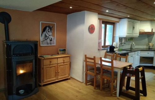 Champoz Other | Pretty 2-room flat in converted farmhouse