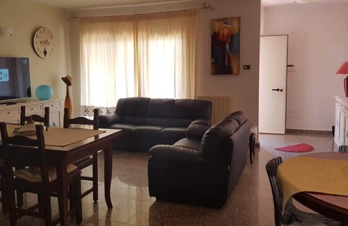 Olbia House | Pretty house with garden to 10 minutes from the beautiful beaches of the Costa.