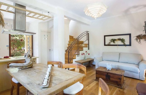 Agios Ioannis Villa | Pretty villa w/nice garden, 5 min to beach & bars