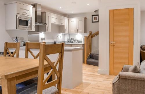 Linlithgow House | Pride Of Erin - Uk45929